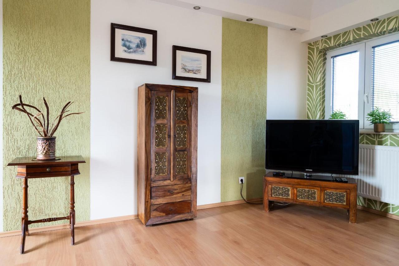 Apartament Green Hill Z Balkonem I Widokiem Na Karkonosze - Space Apart Еленя-Гура Экстерьер фото